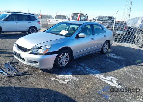 2007 Honda Accord 2.4 Se z USA, uszkodzony, nr VIN JHMCM56337C022128